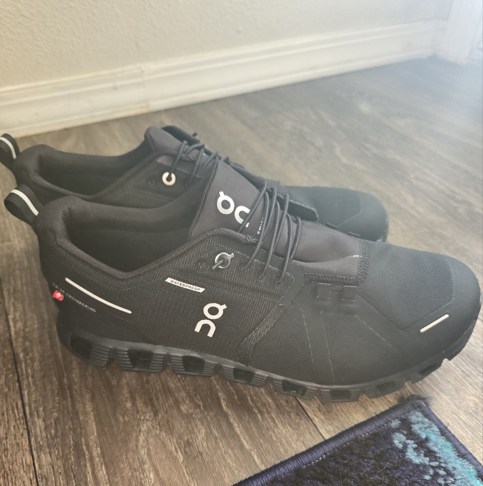 On Running Men's Black Shoes